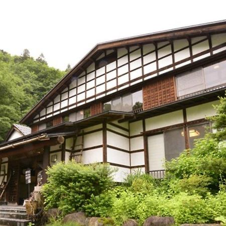Kaikake Onsen Ryokan Yuzawa  Bagian luar foto