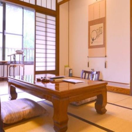 Kaikake Onsen Ryokan Yuzawa  Bagian luar foto